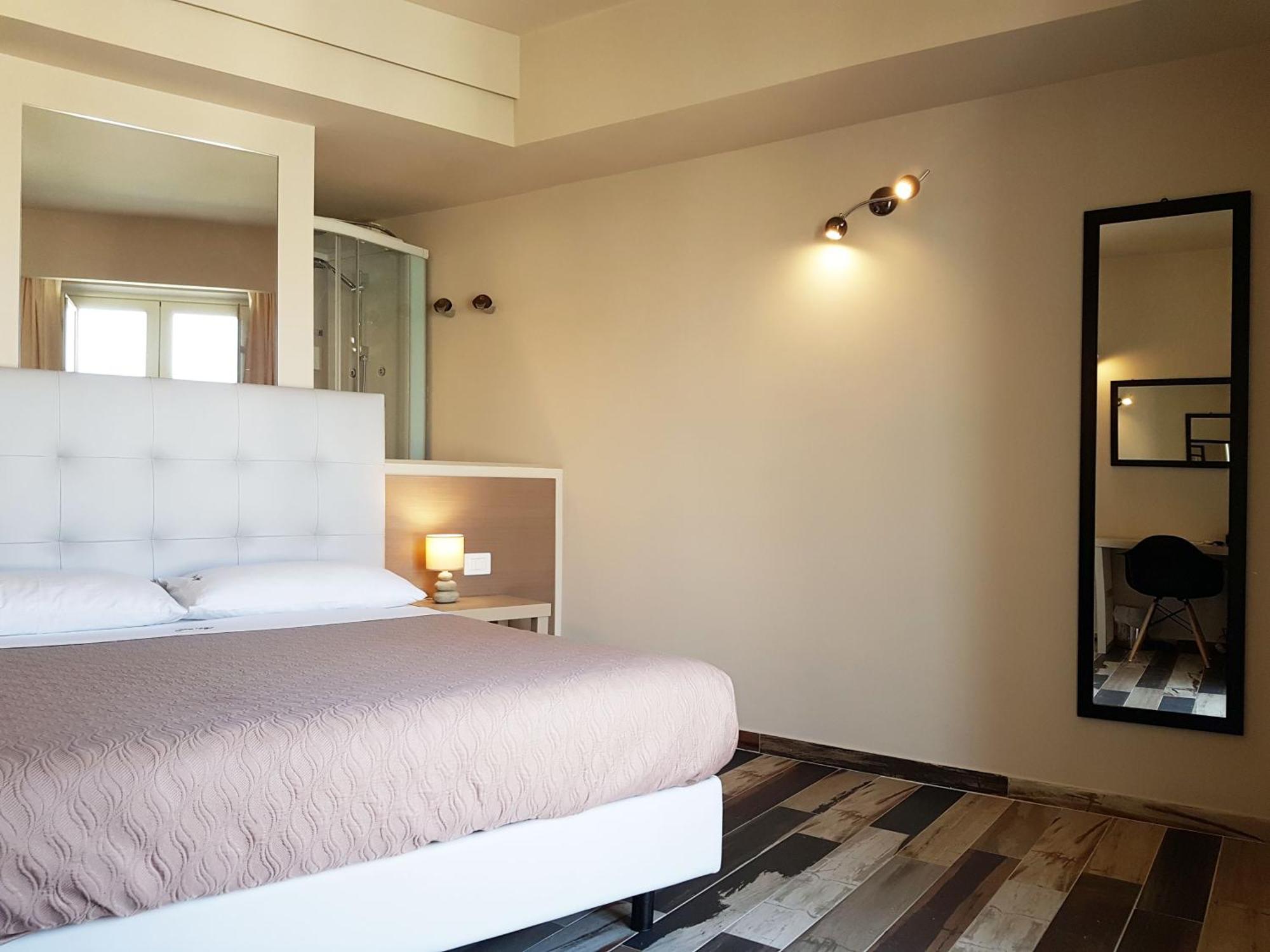 Don Ugo Luxury Rooms Tropea Oda fotoğraf